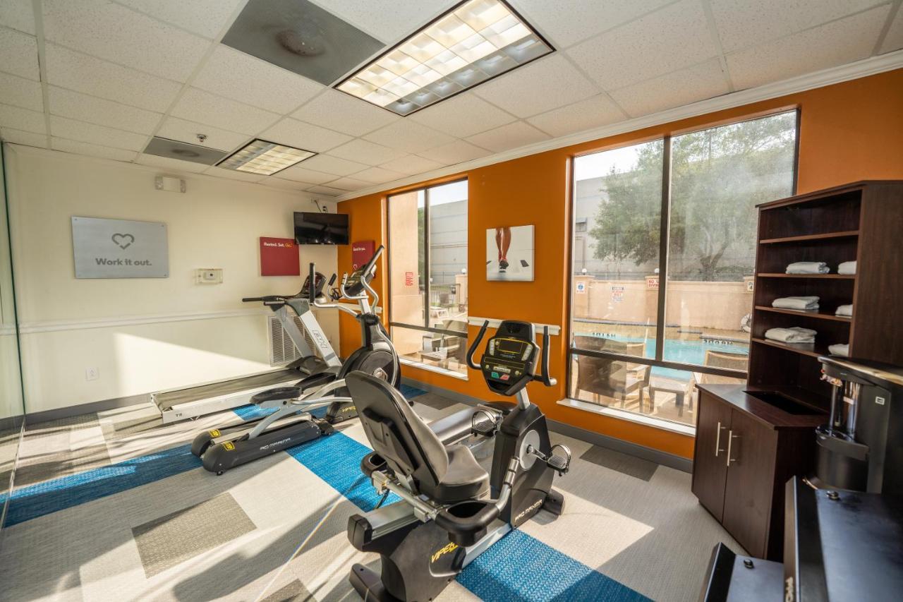 Comfort Suites Houston West At Clay Road Exteriör bild