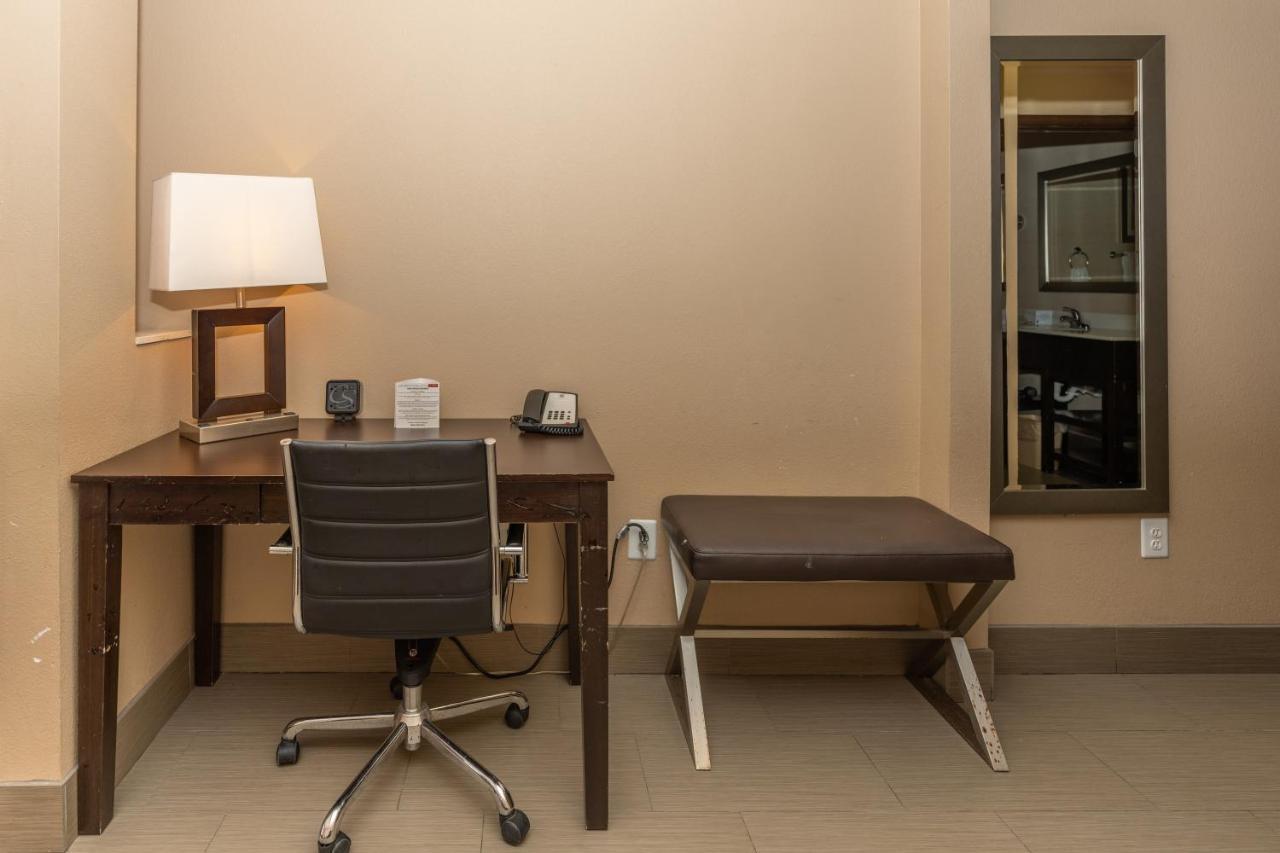 Comfort Suites Houston West At Clay Road Exteriör bild