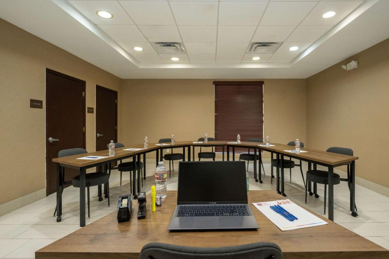 Comfort Suites Houston West At Clay Road Exteriör bild