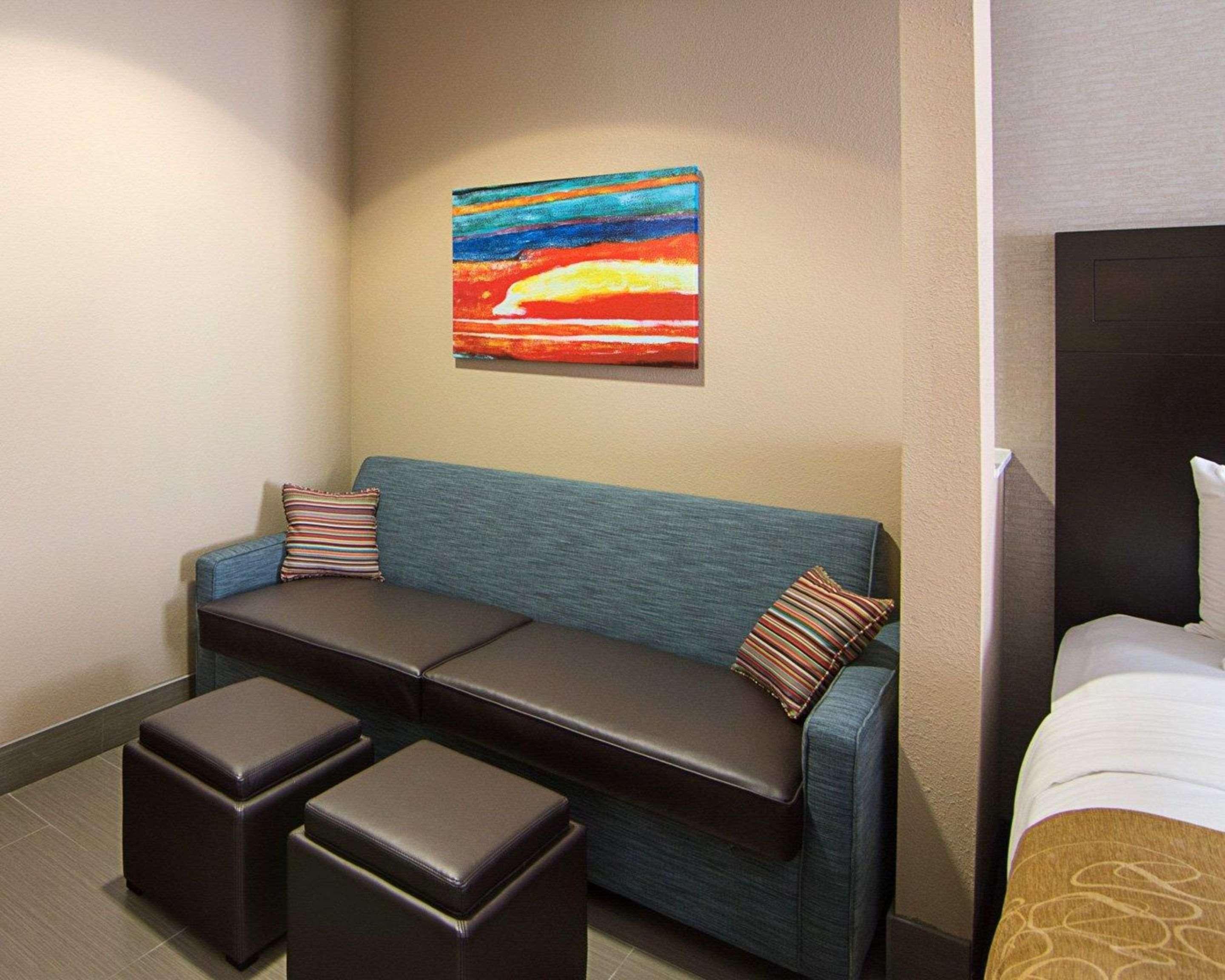 Comfort Suites Houston West At Clay Road Exteriör bild